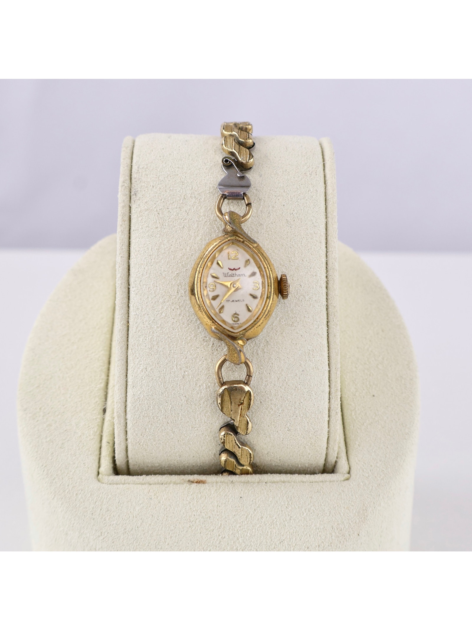 Vintage 60s Waltham Ladies Mechanical Watch 17 Jewels Gold Filled Stretch